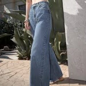 Everlane Women's Blue Flare & Wide Leg Jeans